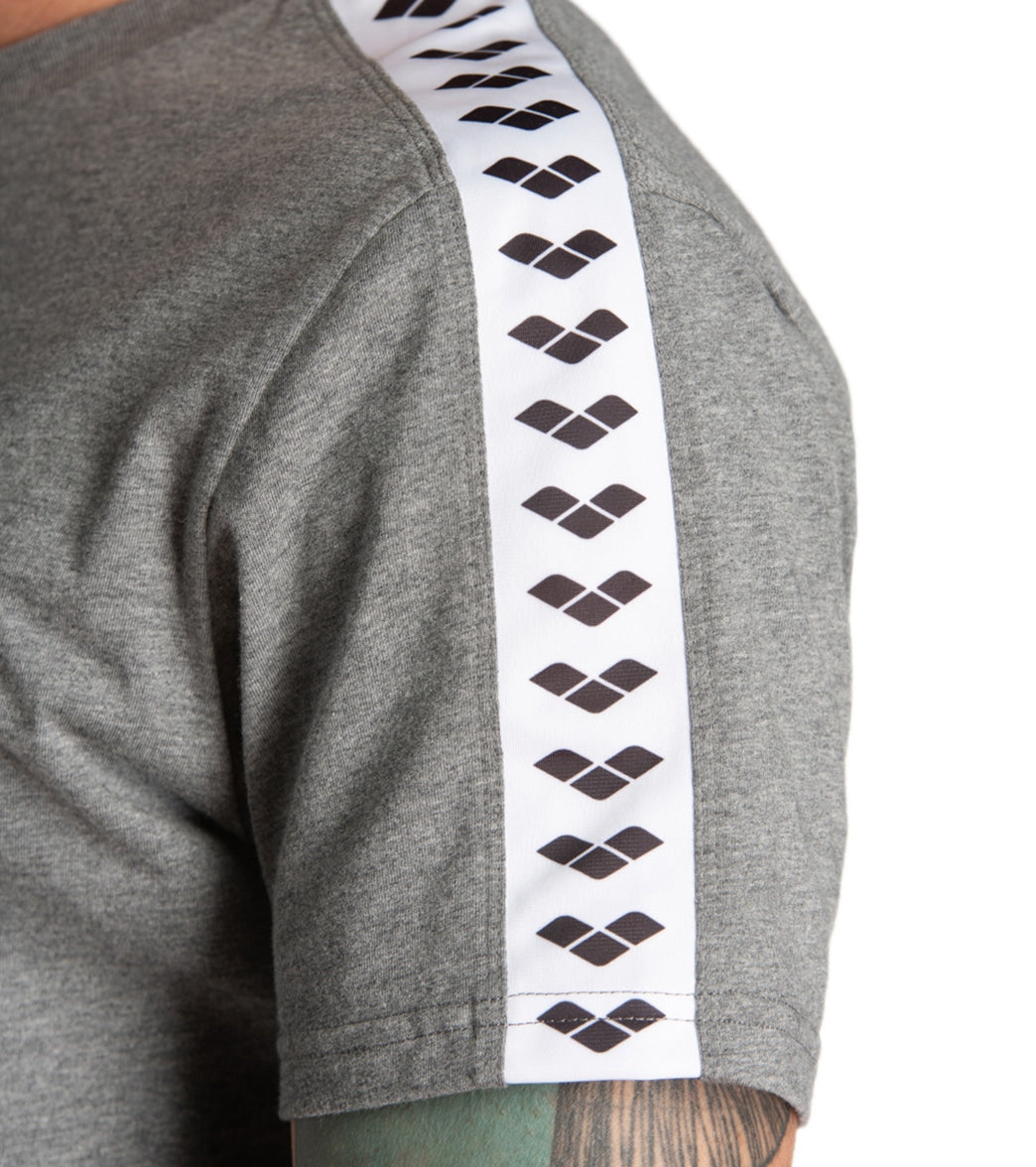 Arena Men's Icons Team Short Sleeve T-Shirt