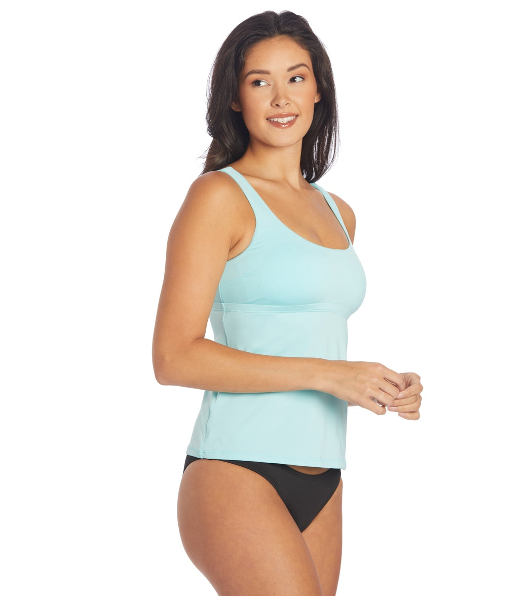 Nike Women's Essential Scoop Neck Tankini Top