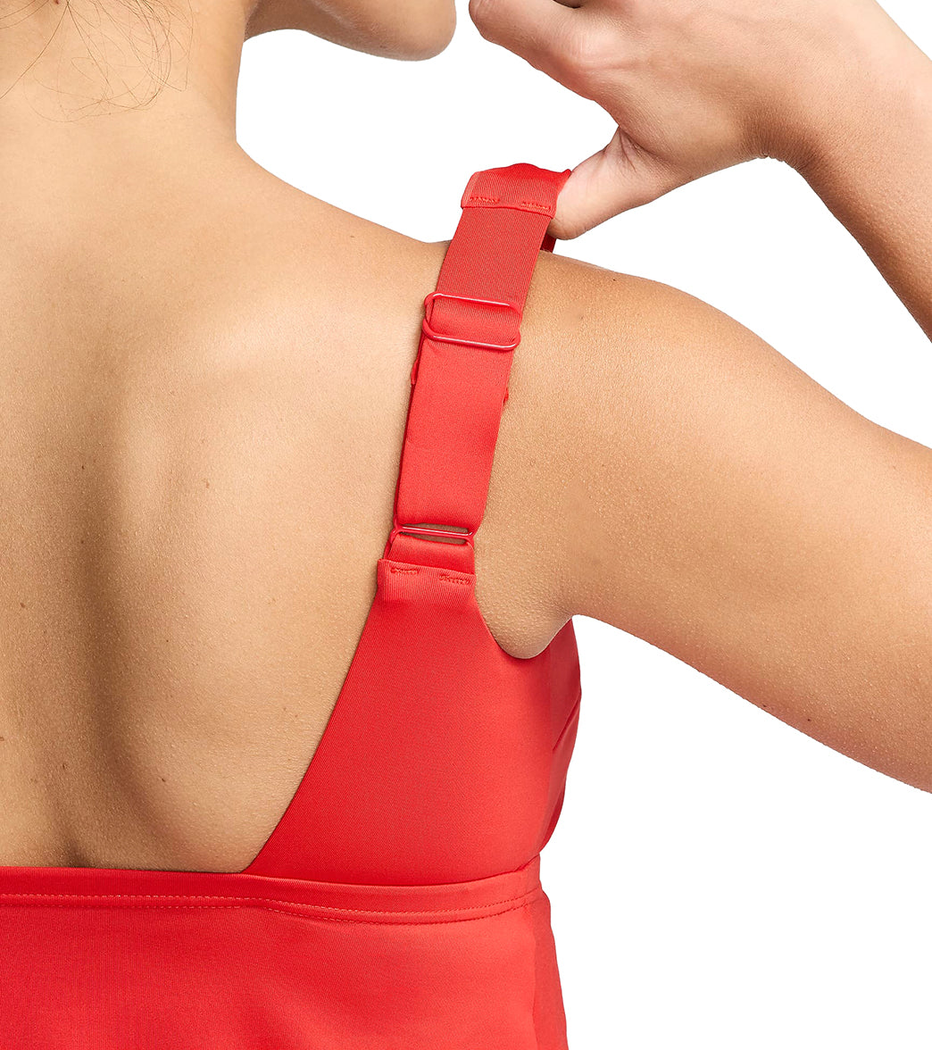 Nike Women's Essential Scoop Neck Tankini Top