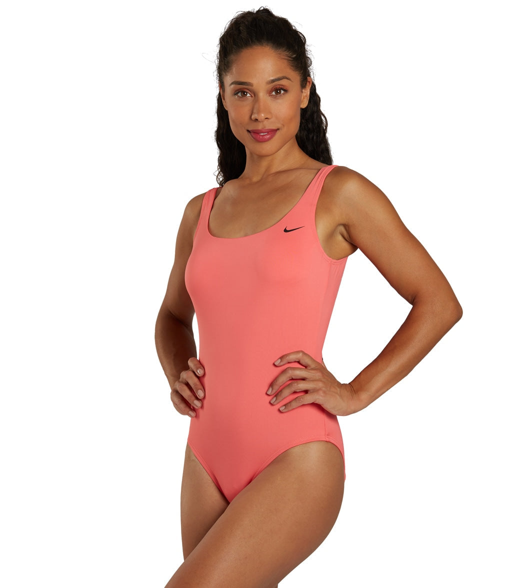 Nike Women's Essential Solid U Back One Piece Swimsuit