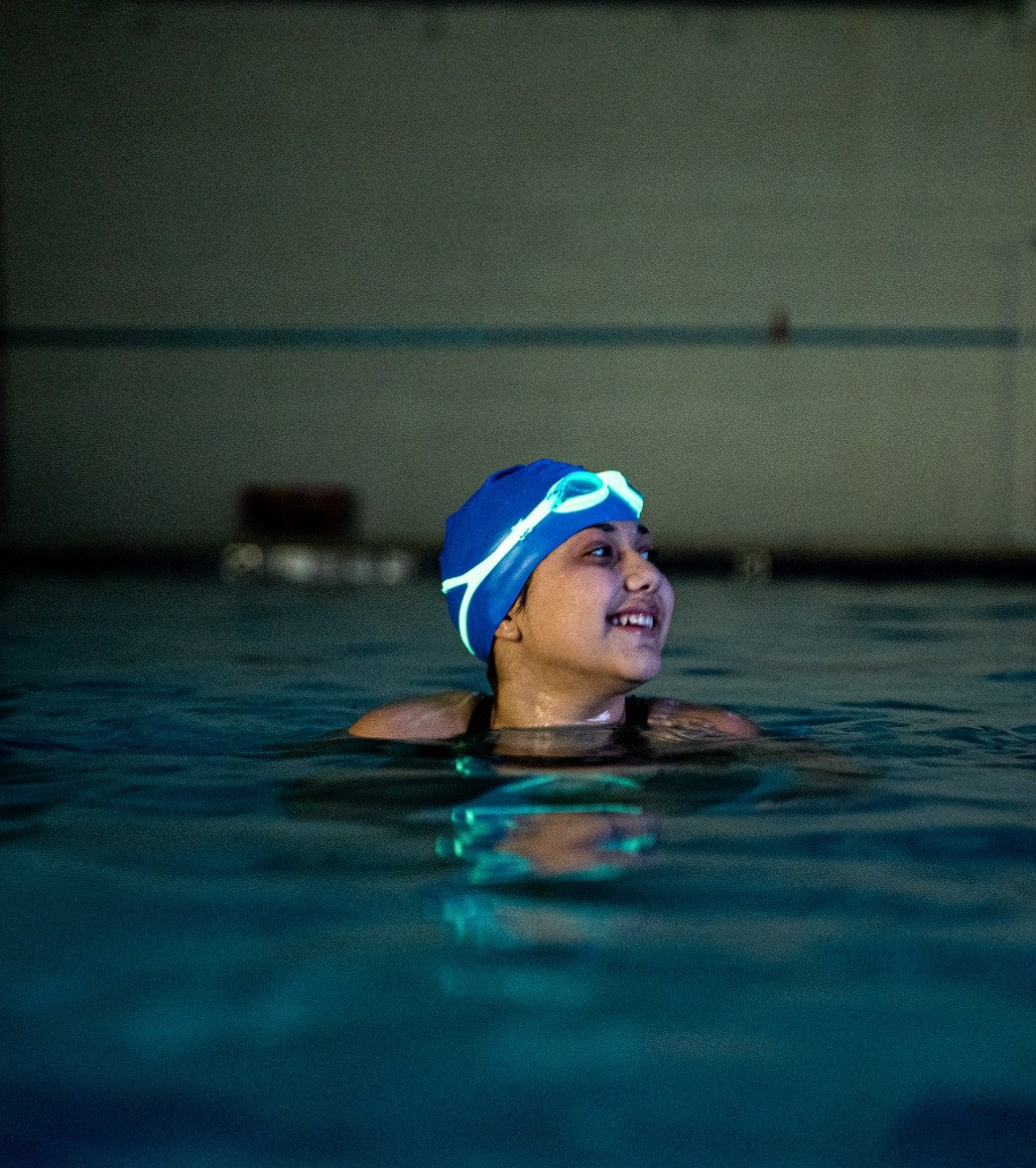 FINIS Kids' FlowGlow Glow-in-the-Dark Goggle