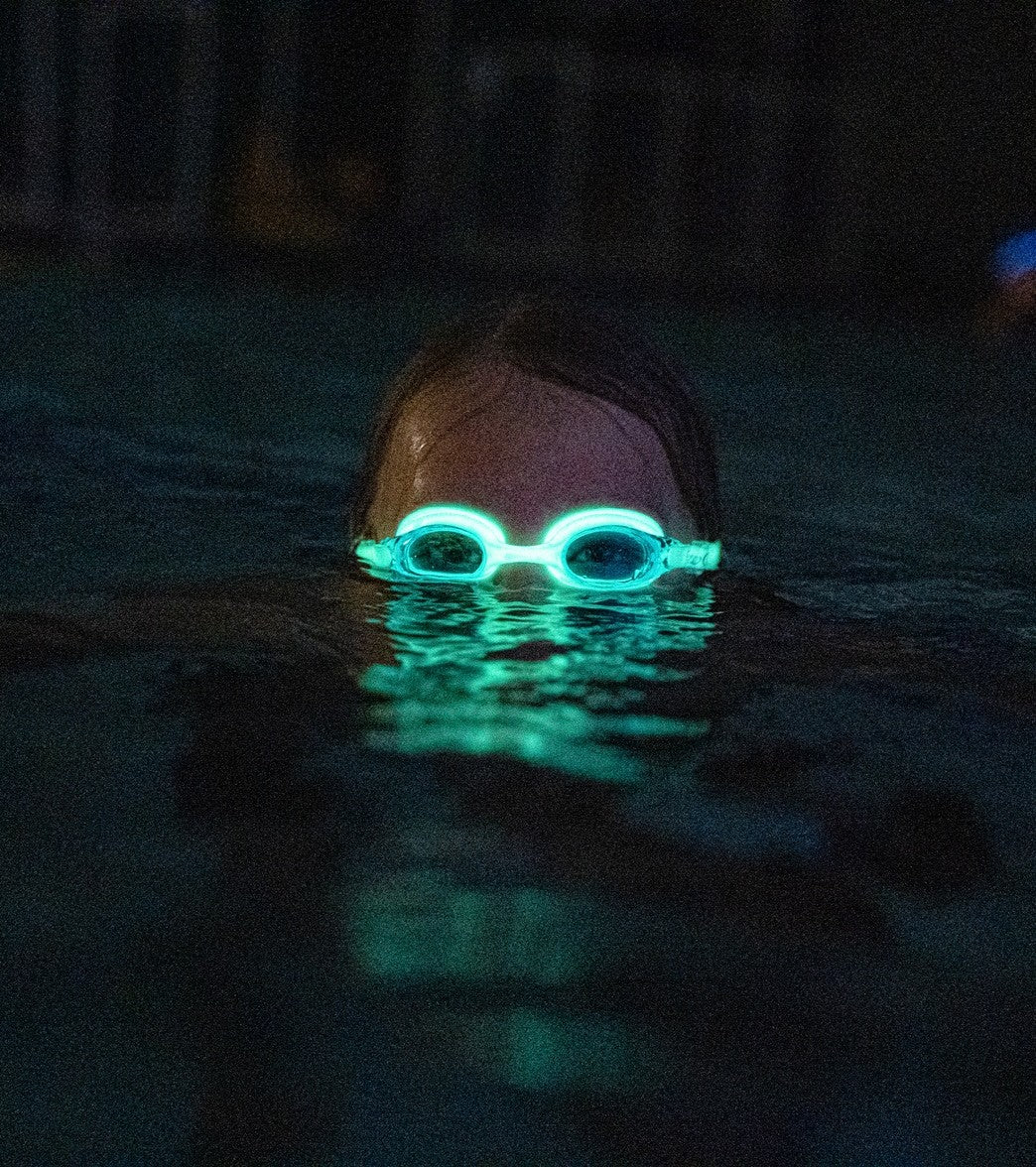 FINIS Kids' FlowGlow Glow-in-the-Dark Goggle