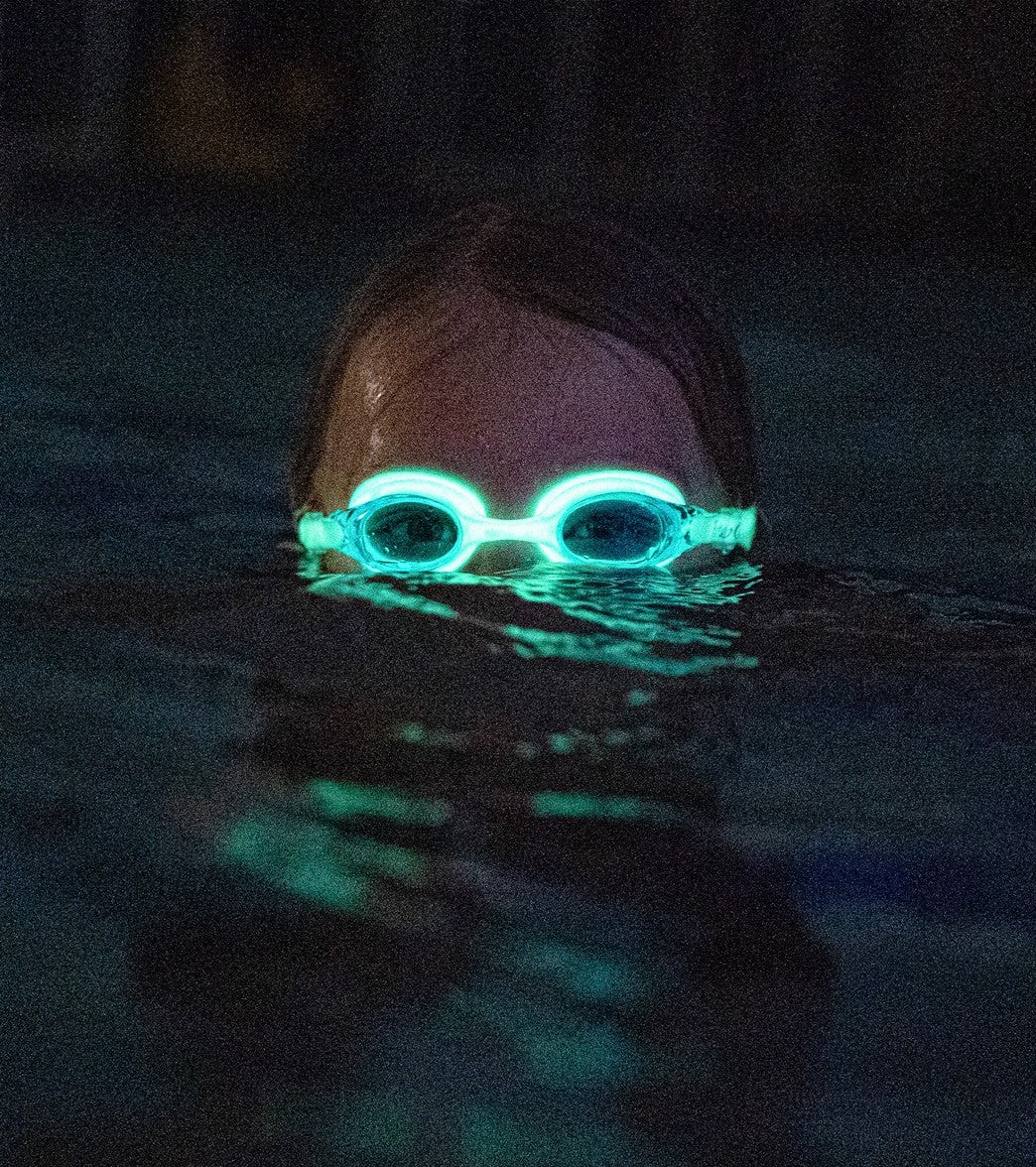 FINIS Kids' FlowGlow Glow-in-the-Dark Goggle