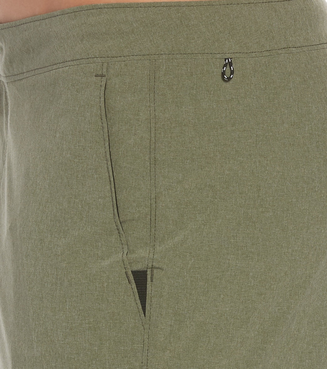 Nike Men's 20" Explore (Better) Merge Hybrid Shorts