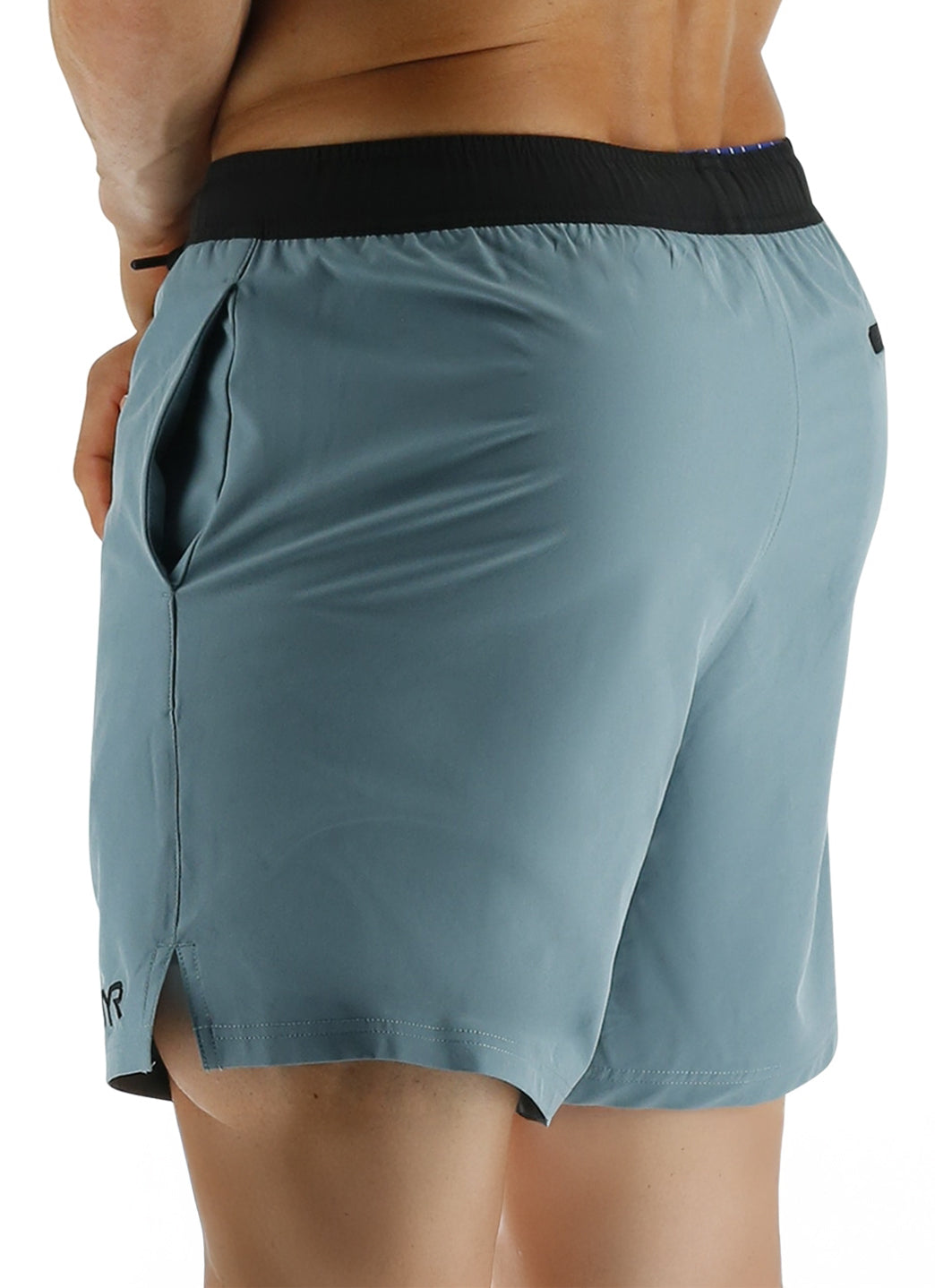 TYR Men's Solid Skua  7" Volley Swim Trunks