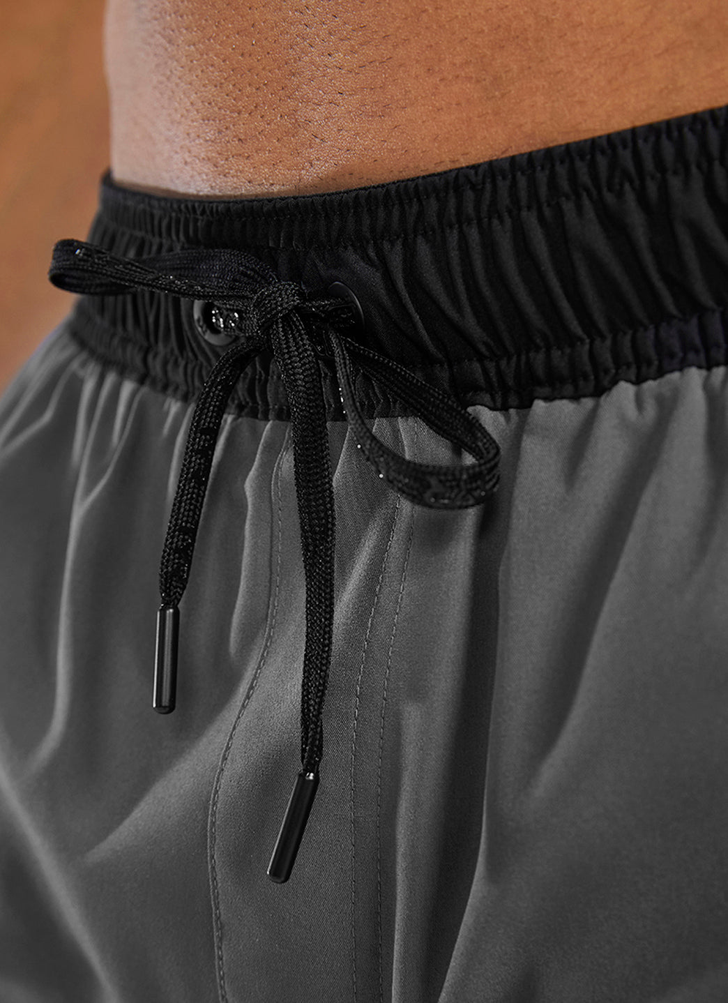 TYR Men's Solid Skua  7" Volley Swim Trunks