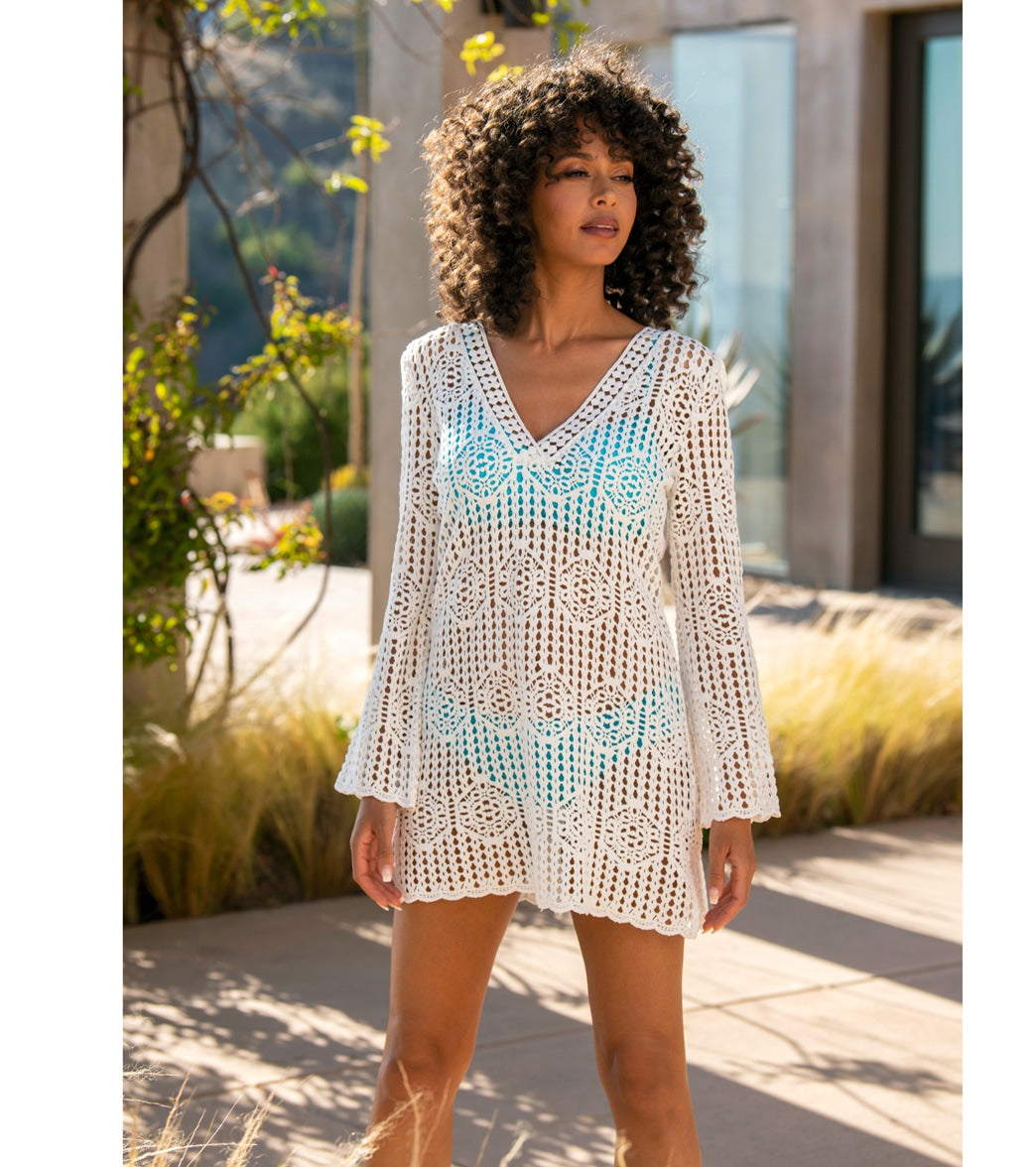 La Blanca Women's Waverly Covers V Neck Tunic