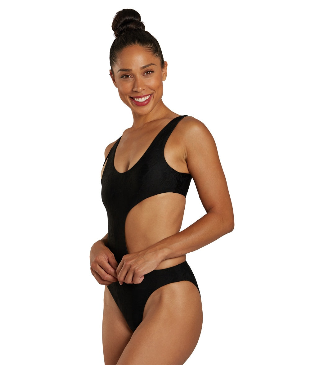 Nike Women's Block Texture Cut-Out One Piece Swimsuit