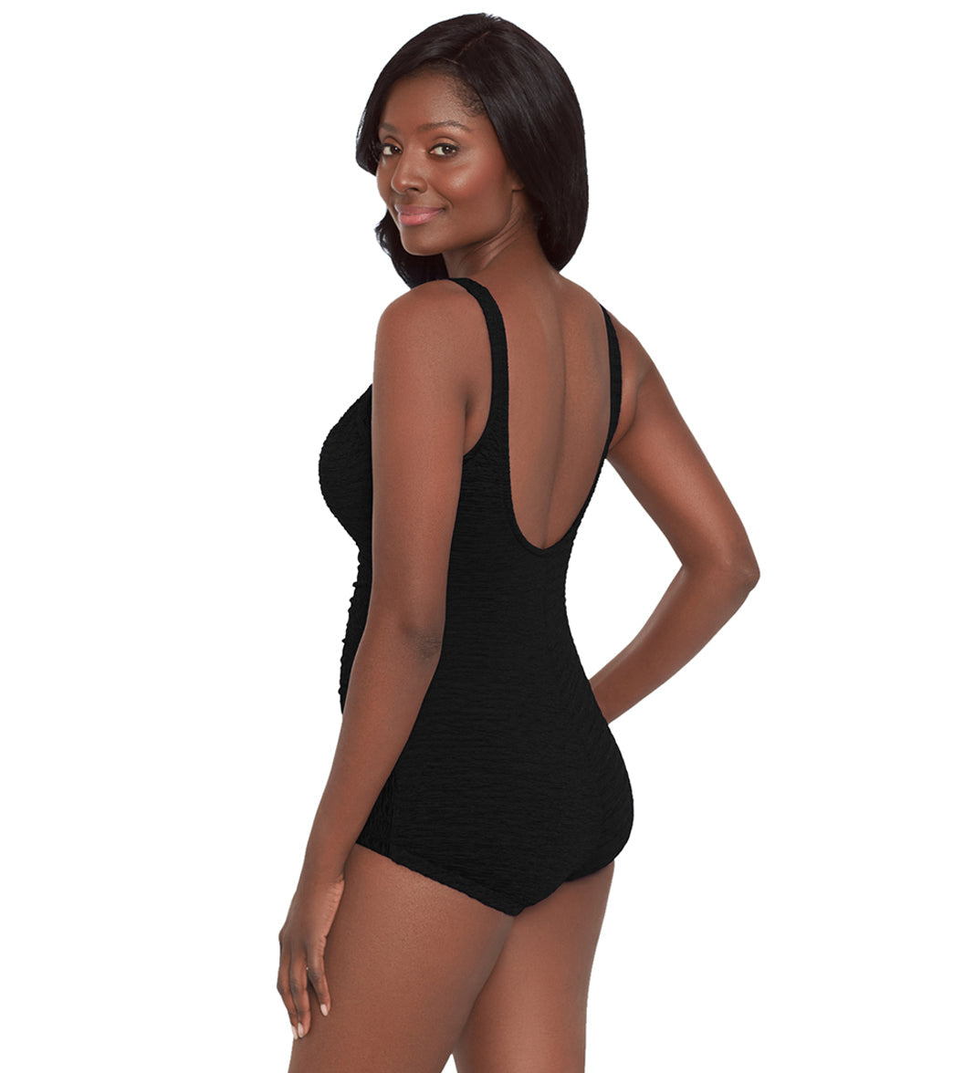 Krinkle by Penbrooke Women's Krinkle Chlorine Resistant Shirred Front Girl Leg One Piece Swimsuit