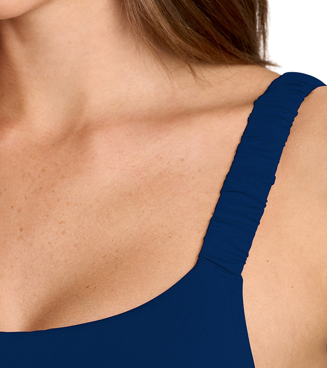 Jantzen Women's Jolie Solid One Piece Swimsuit