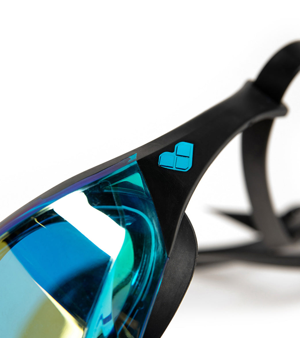 Arena Cobra Edge Swipe Mirrored Goggle