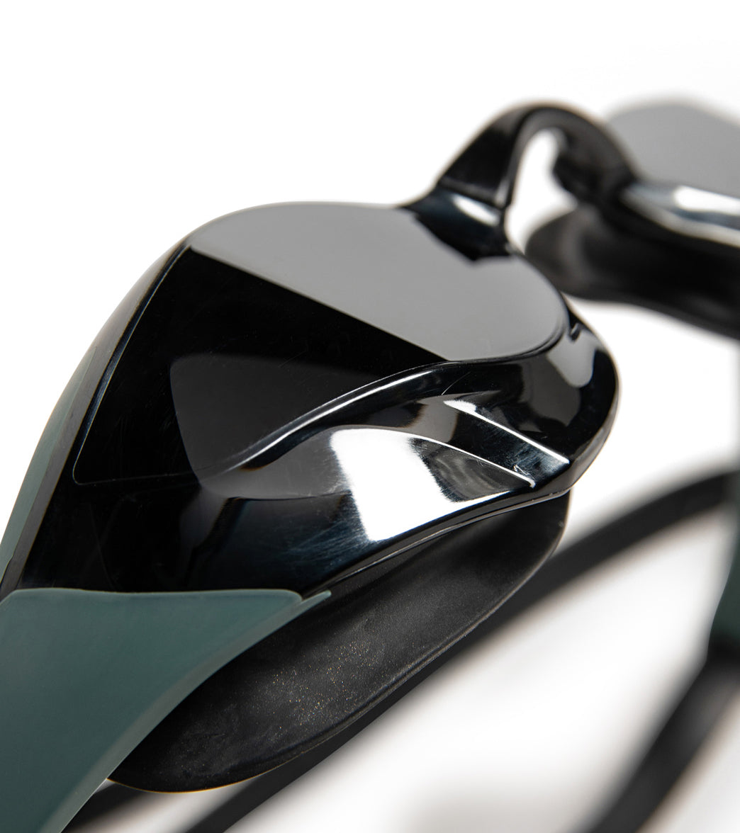Arena Cobra Edge Swipe Mirrored Goggle