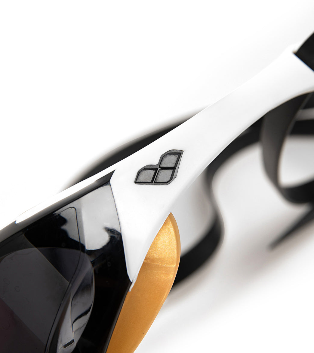 Arena Cobra Edge Swipe Goggle