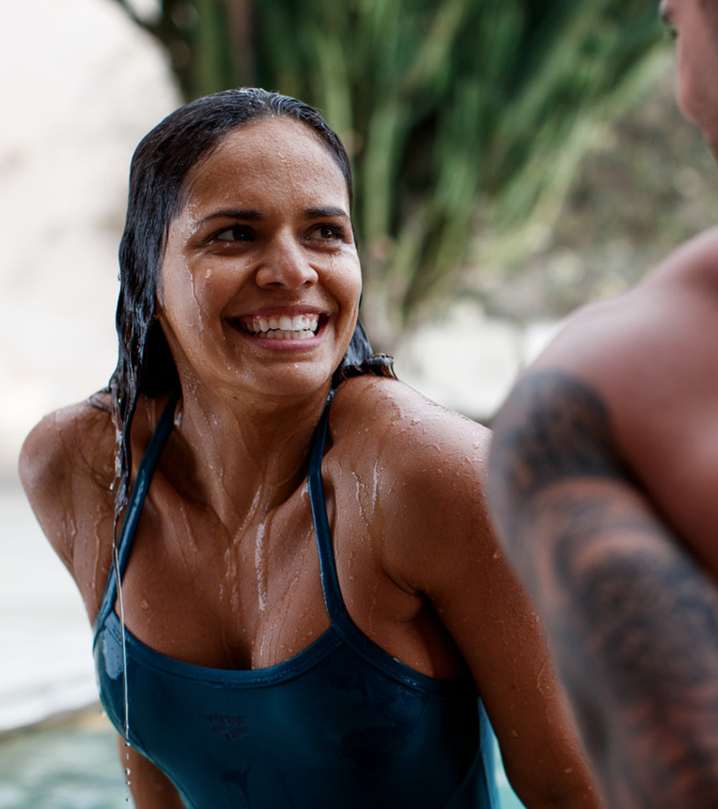 Arena Women's Solid Light Drop Back Chlorine Resistant One Piece Swimsuit