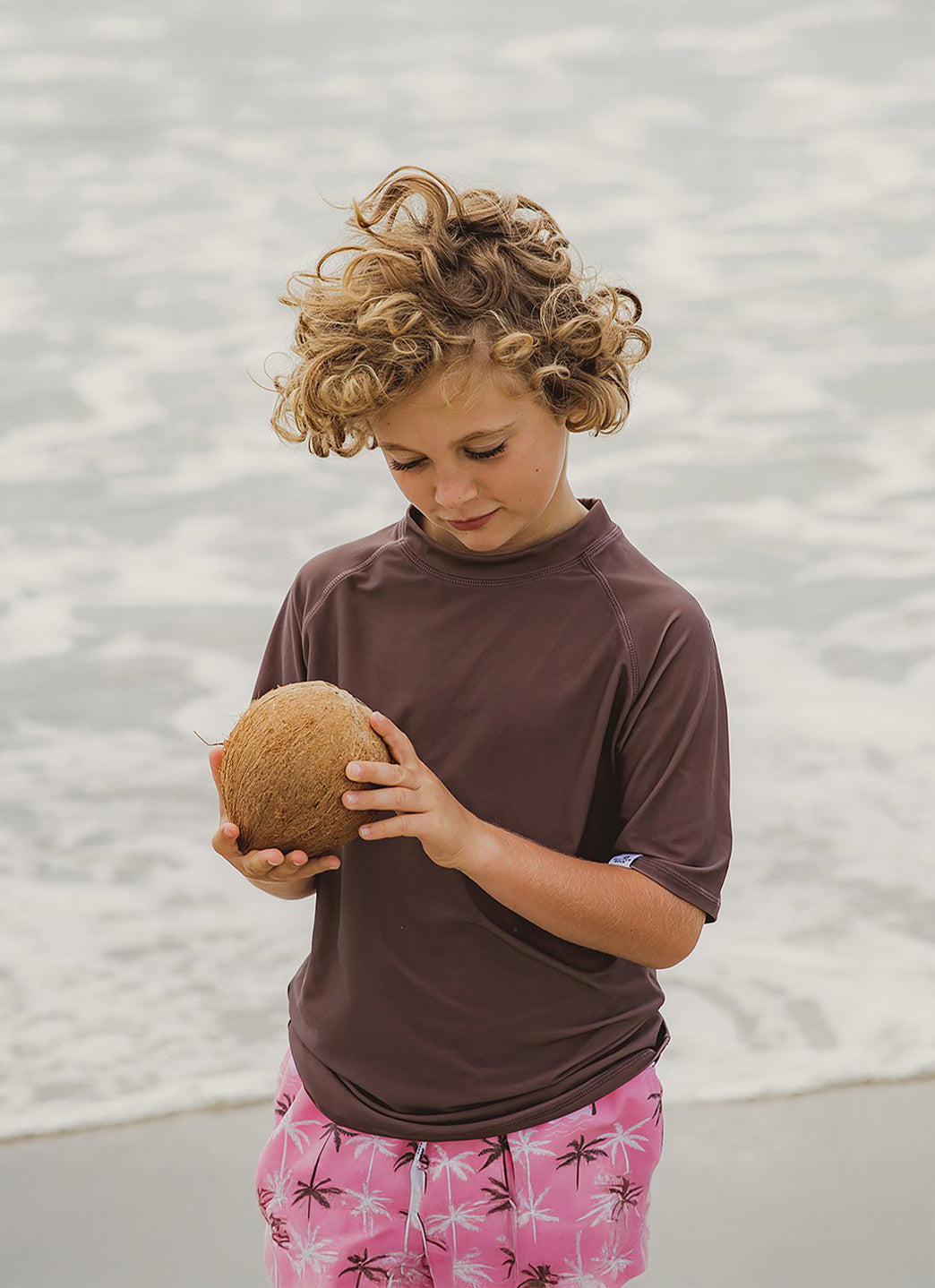 Snapper Rock Boys' Chocolate Sustainable Short Sleeve Rashguard (Toddler, Little Kid, Big Kid)
