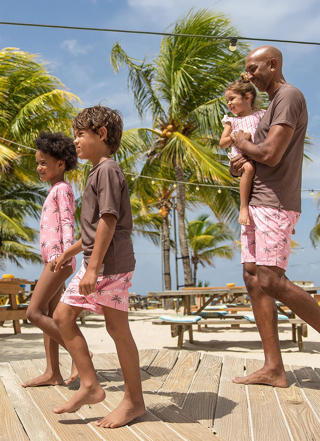 Snapper Rock Boys' Chocolate Sustainable Short Sleeve Rashguard (Toddler, Little Kid, Big Kid)