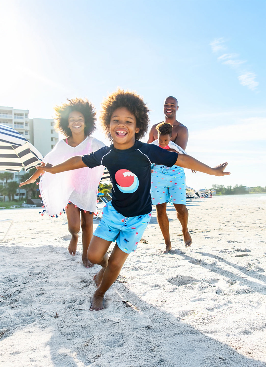 Snapper Rock Boys' Sunset Wave Short Sleeve Rash Guard (Toddler, Little Kid, Big Kid)