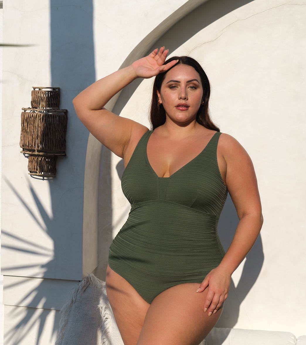 Artesands Woman's Plus Size Aria Olive Gericault One Piece Swimsuit (Multifit C-DD Cup)