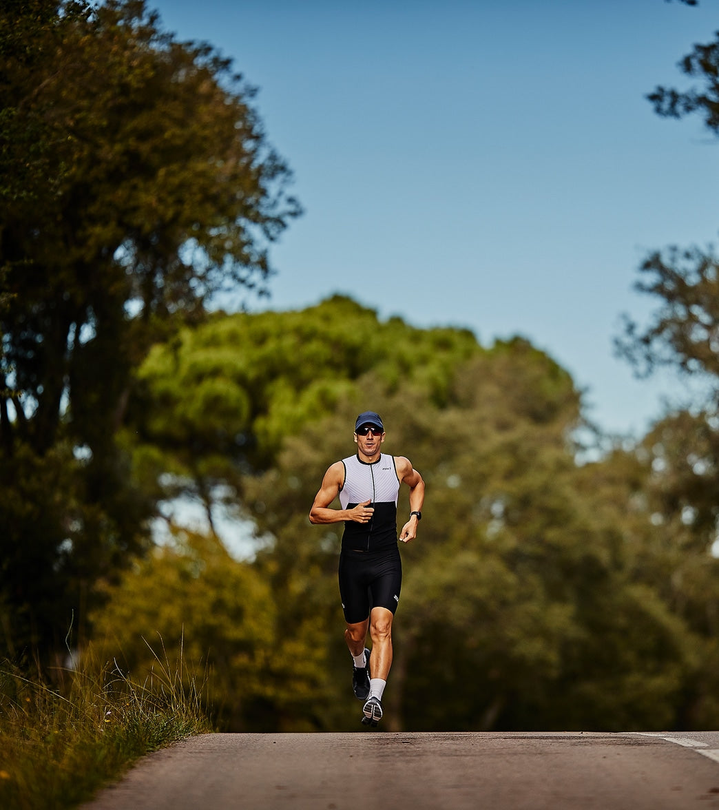 Zone 3 Men's Lava Long Distance Sleeveless Tri Top