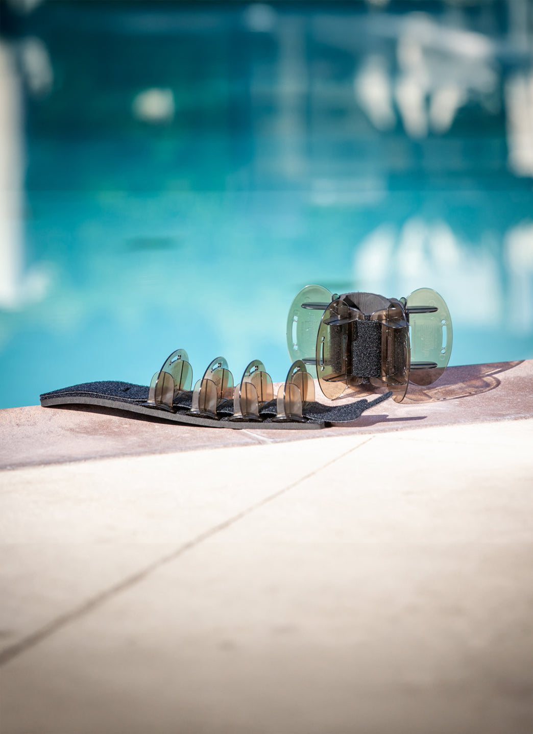 Hydrorevolution Aqualogix MEDIUM Resistance Fin/Cuff