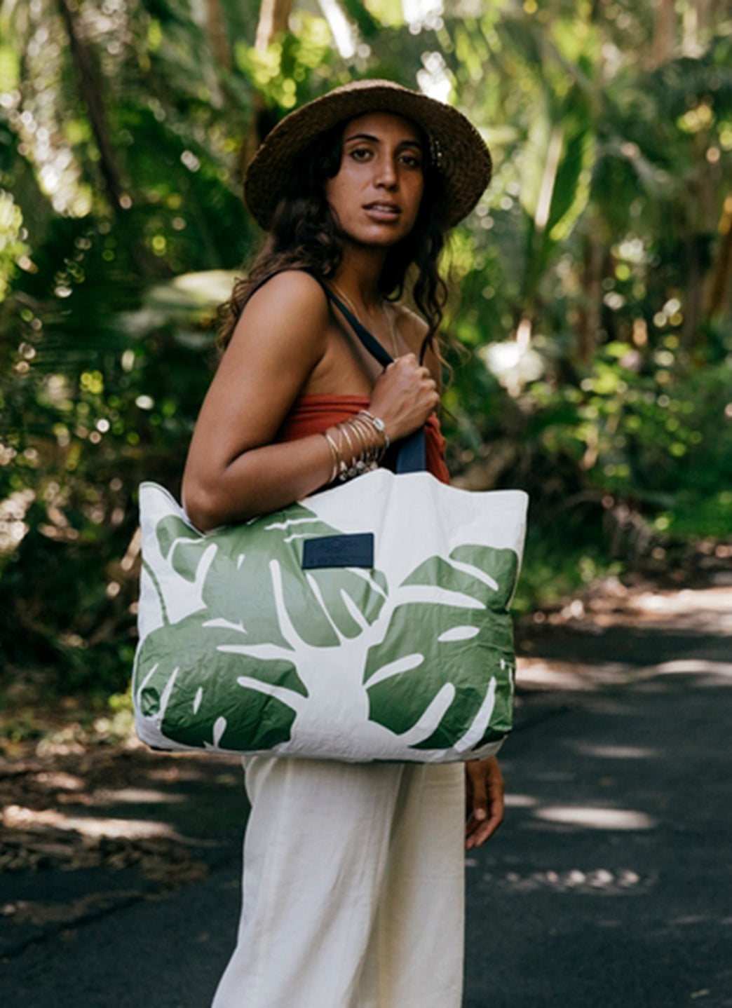 ALOHA Monstera Holo Holo Beach Tote