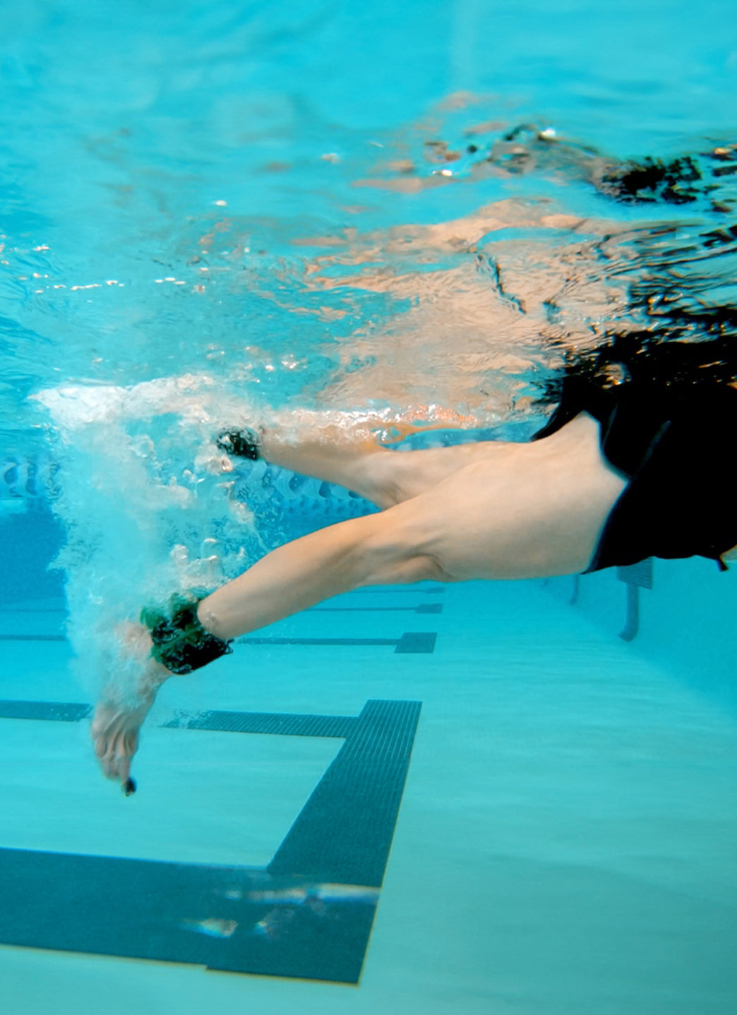 Hydrorevolution Aqualogix LOW Resistance Fin/Cuff