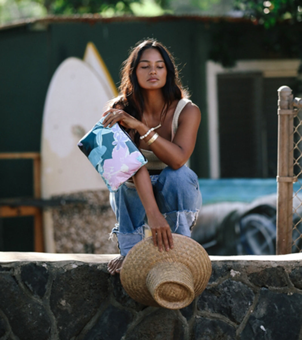 ALOHA Pau Hana Mid Swim Pouch
