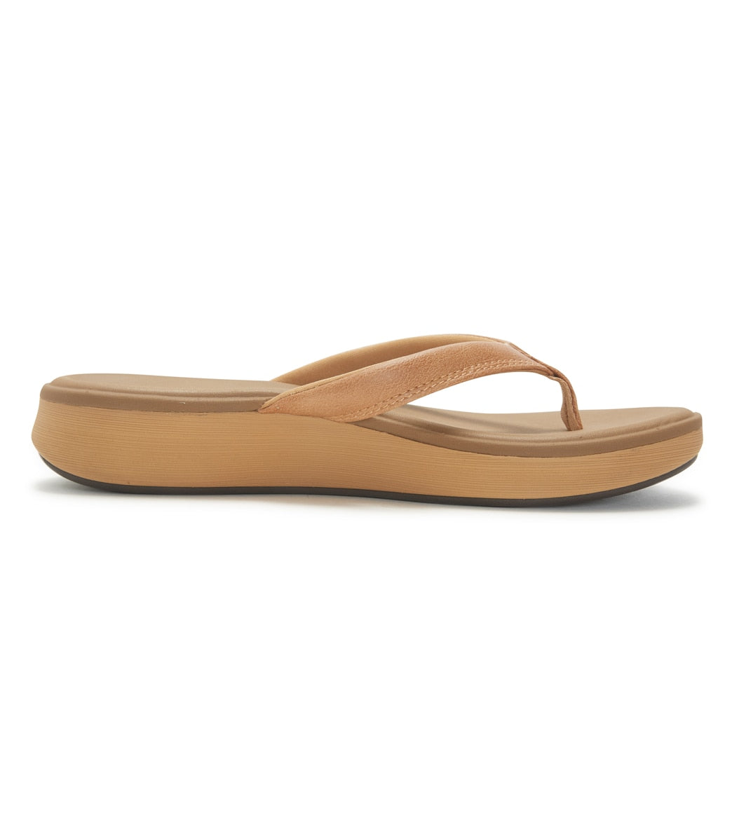 Reef Women's Cushion Cloud Flip Flops