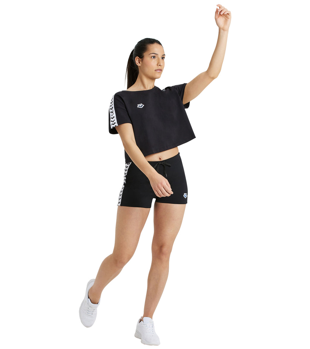 Arena Women's Corrine Team Cropped Tee