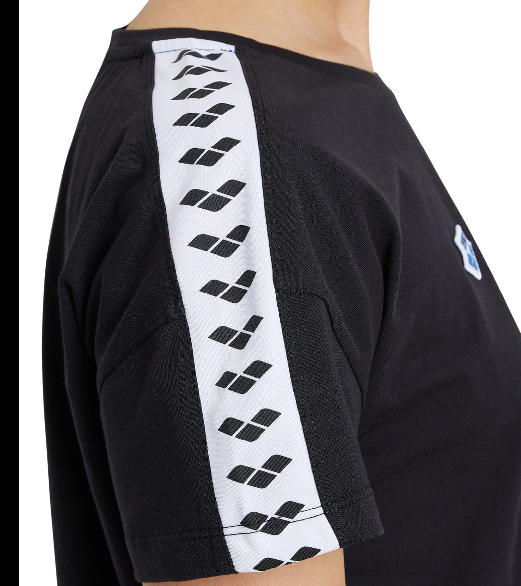 Arena Women's Corrine Team Cropped Tee