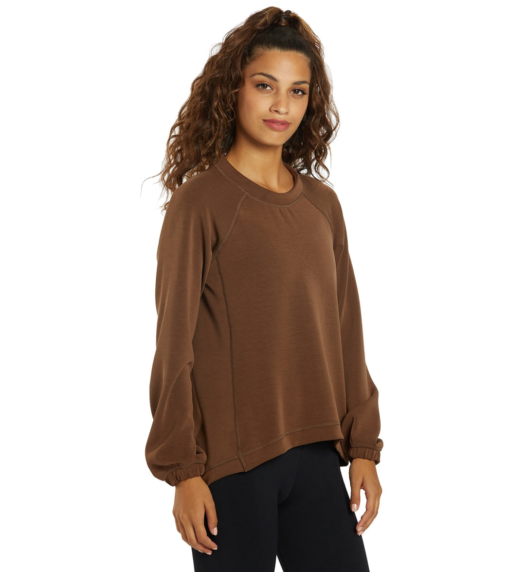 NUX Sleek Sweat Pullover