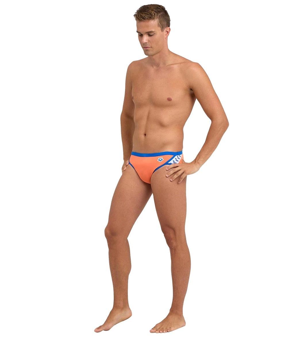 Arena Men's Icons Solid Brief Swimsuit