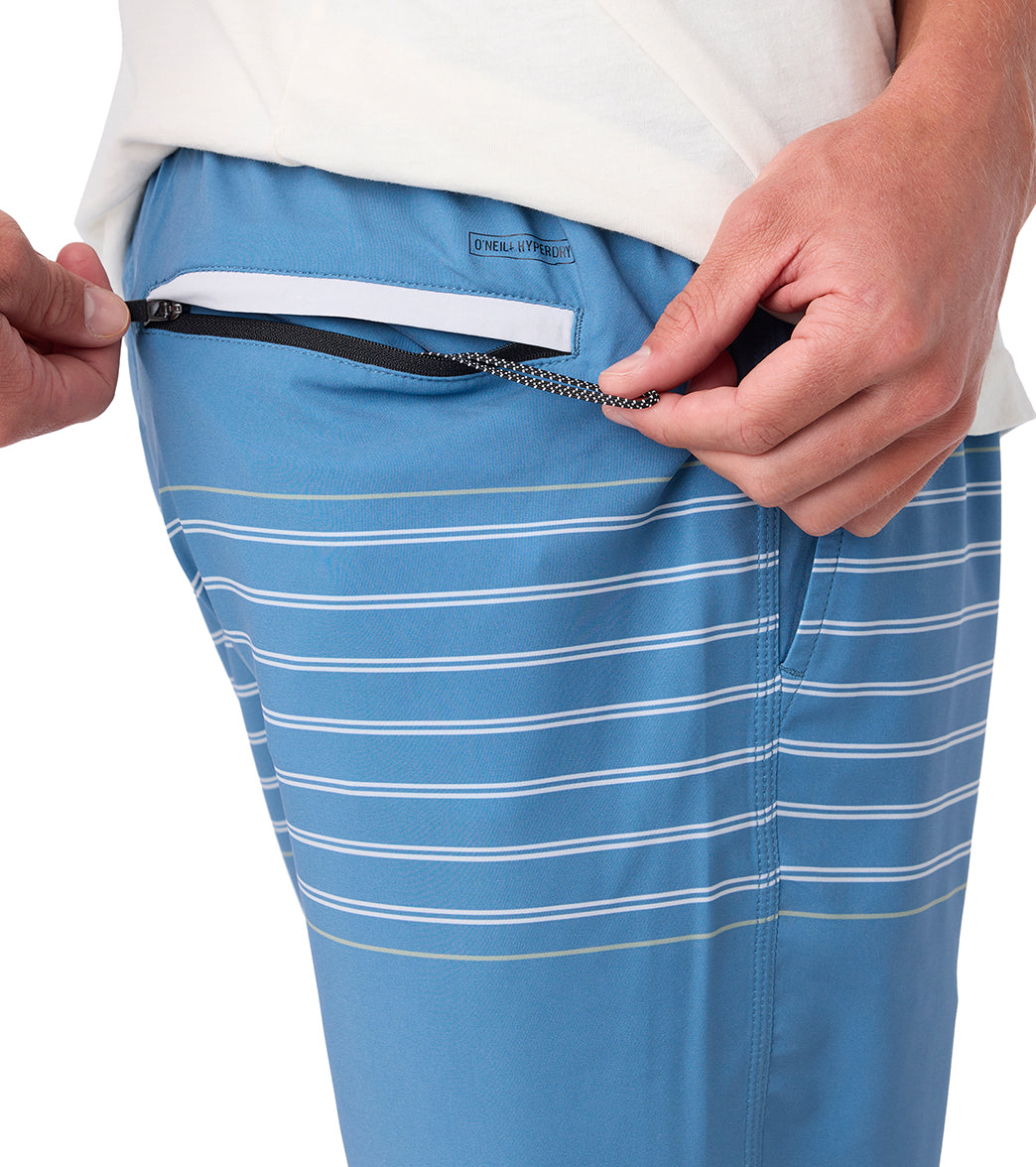 O'Neill Men's 17" Perform Light Lined Volley Swim Trunks