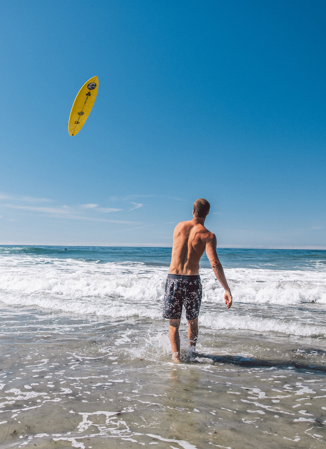 O'Neill Men's 18" OG Print Scallop Board Shorts