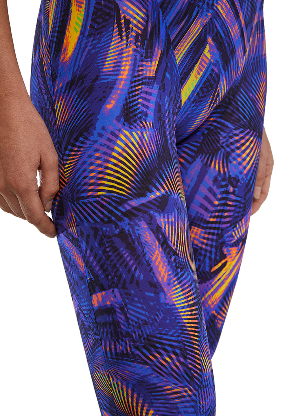 TYR Women's Avictor 2.0 Helux Closed Back Tech Suit Swimsuit