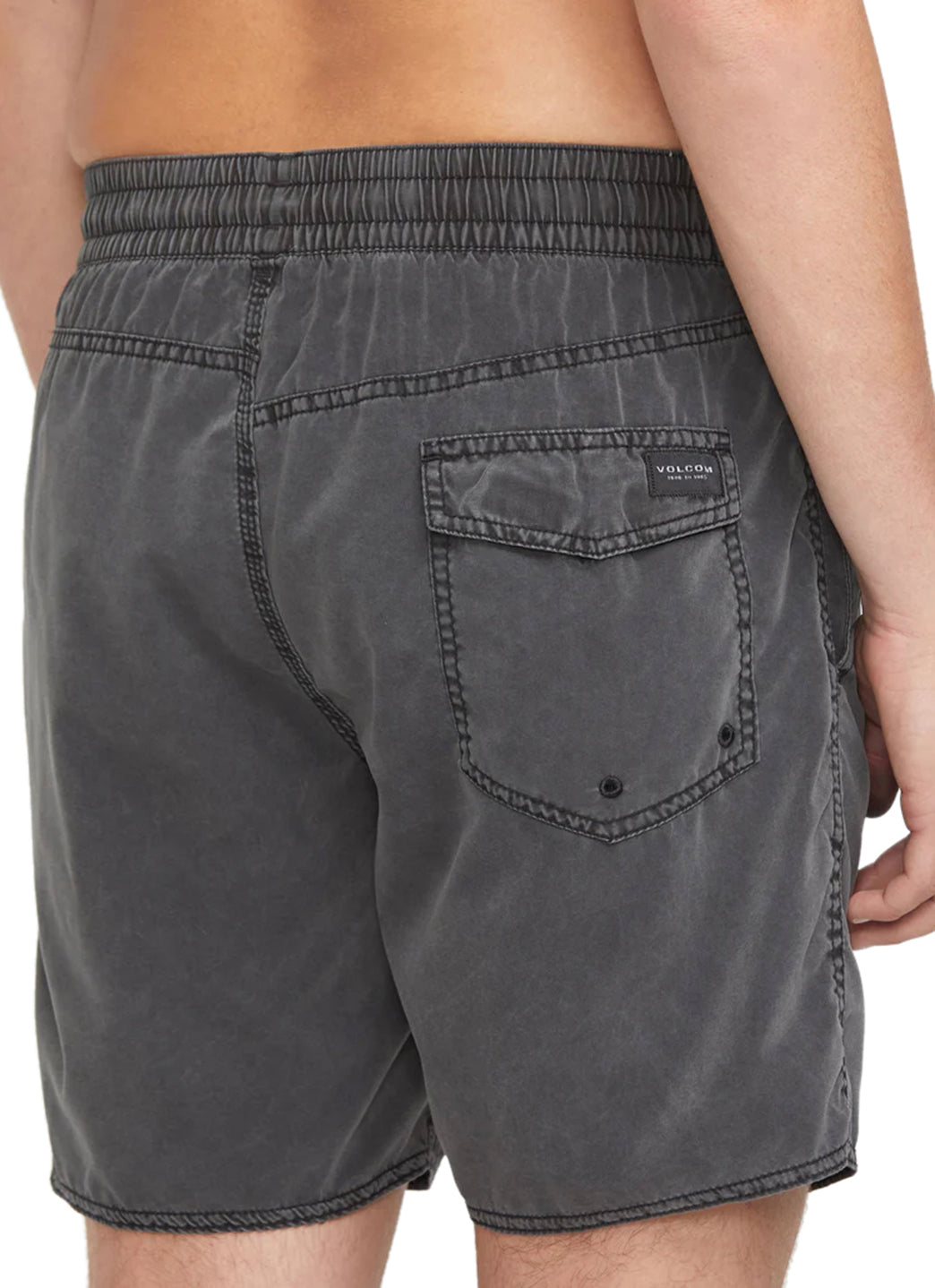 Volcom Men's Center Elastic Waist 17" Shorts