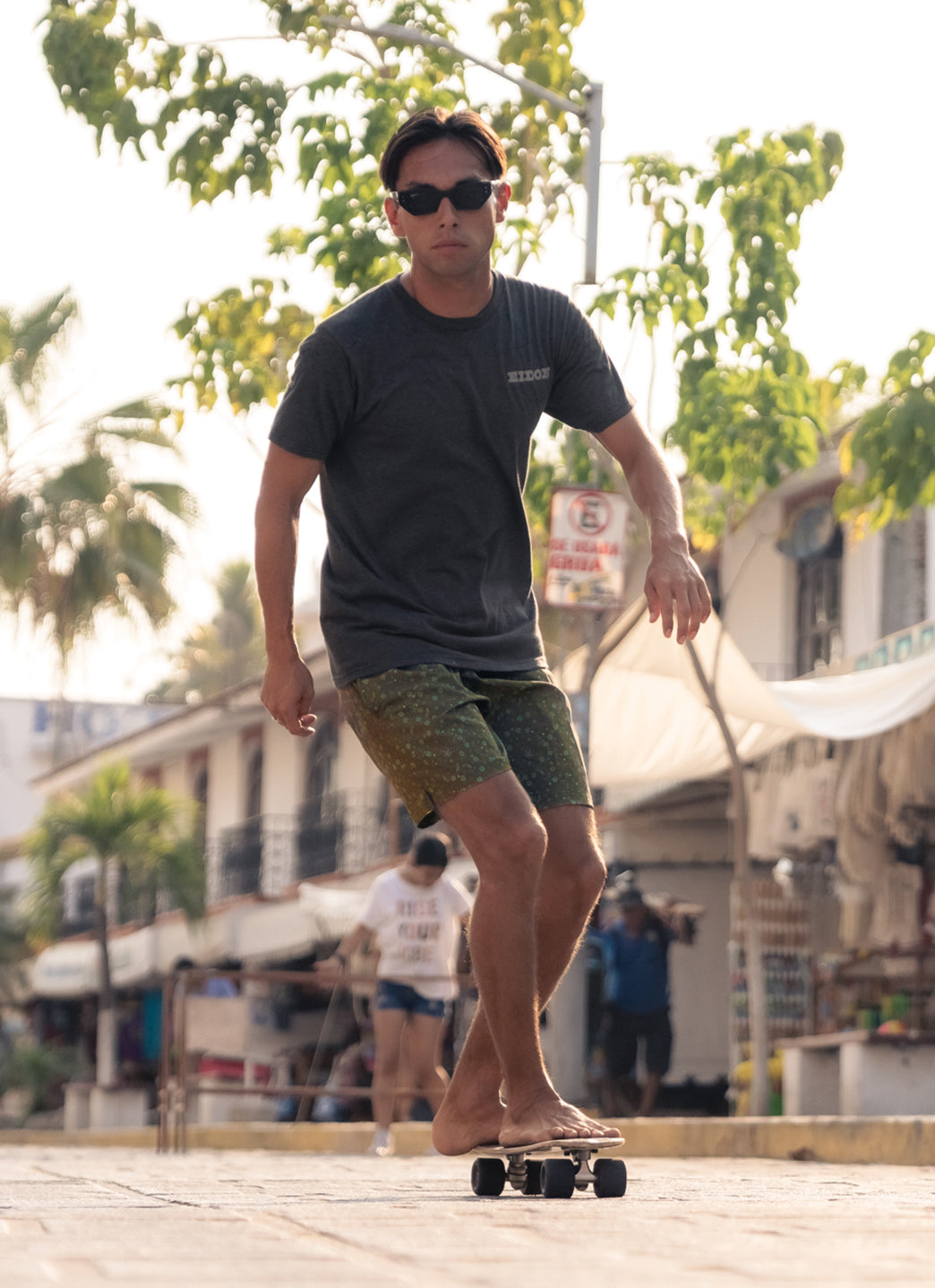 Eidon Men's 17"Tiny Sea Volley Swim Trunks