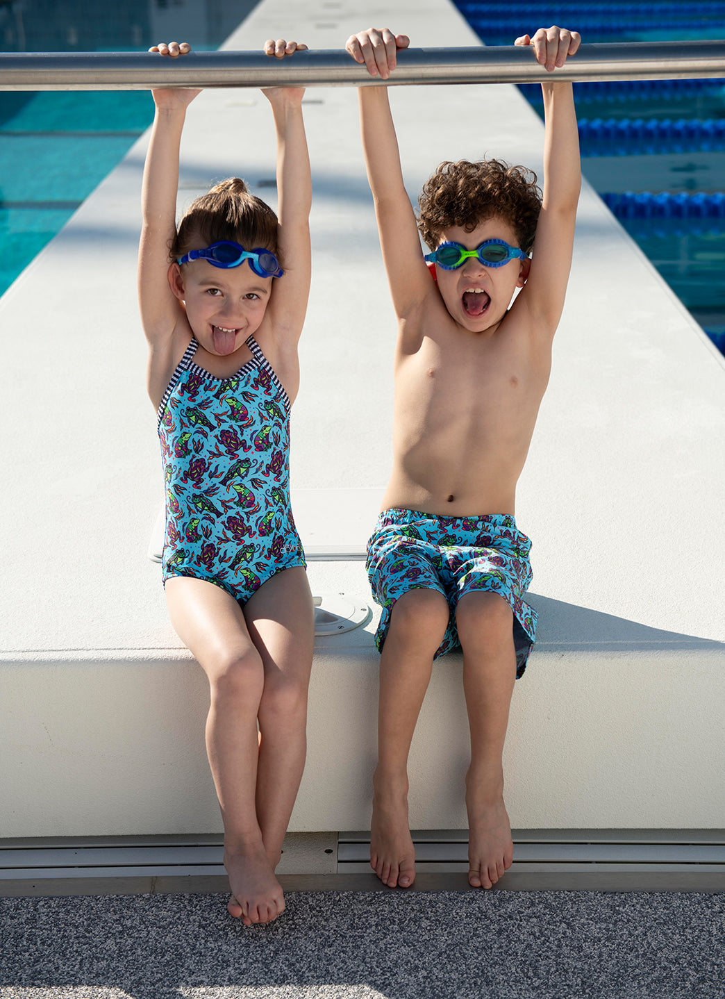Dolfin Boys' Ribbit Swim Trunks (Toddler, Little Kid)