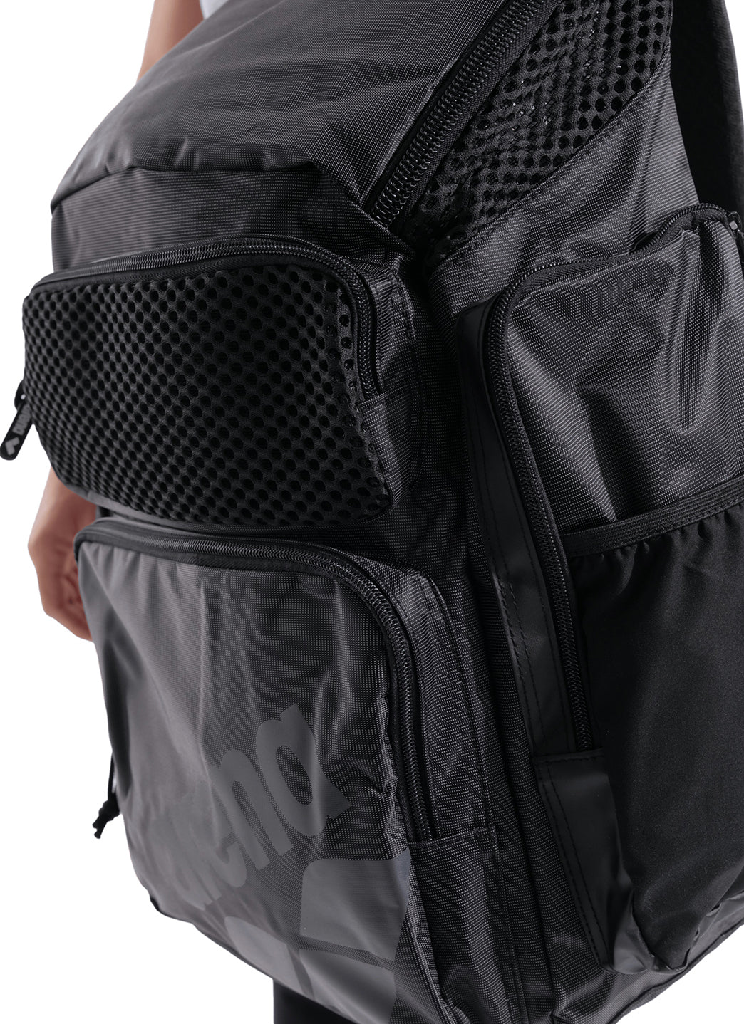 Arena One Go 45L Backpack